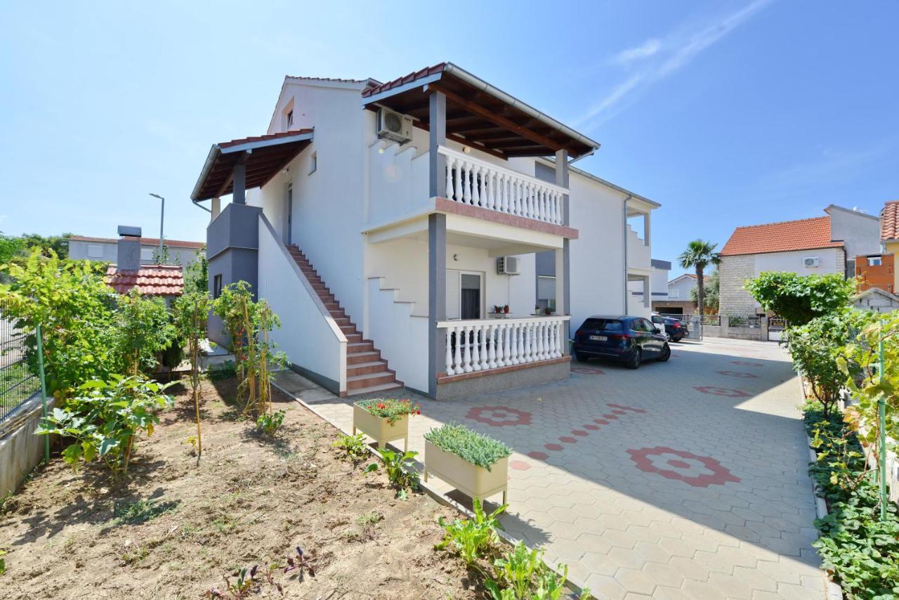 Apartmani L&R Bibinje Exterior photo